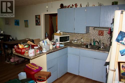 405 Macdonald Avenue, Craik, SK - Indoor Photo Showing Kitchen With Double Sink