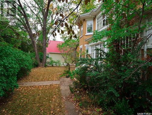 200 1St Street W, Ponteix, SK - Outdoor