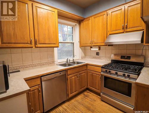 200 1St Street W, Ponteix, SK - Indoor Photo Showing Kitchen With Double Sink