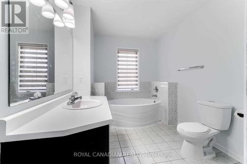 5 Bunchgrass Place, Brampton, ON - Indoor Photo Showing Bathroom