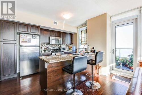 3902 - 2230 Lakeshore Boulevard W, Toronto, ON - Indoor Photo Showing Kitchen