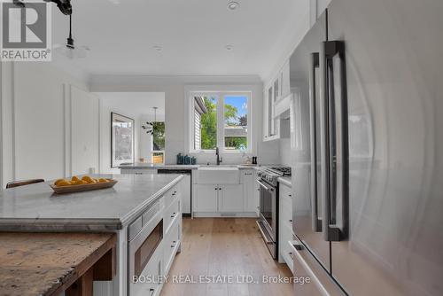 349 Perth Avenue, Toronto, ON - Indoor Photo Showing Kitchen