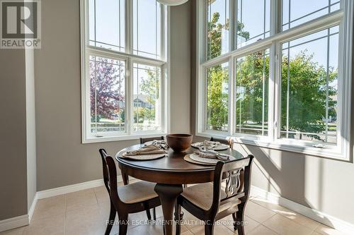 55 Landscapes Trail, Hamilton, ON - Indoor Photo Showing Dining Room