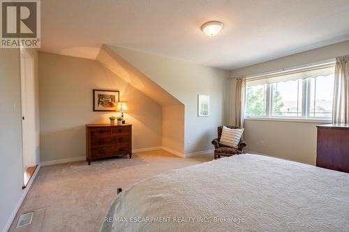 55 Landscapes Trail, Hamilton, ON - Indoor Photo Showing Bedroom