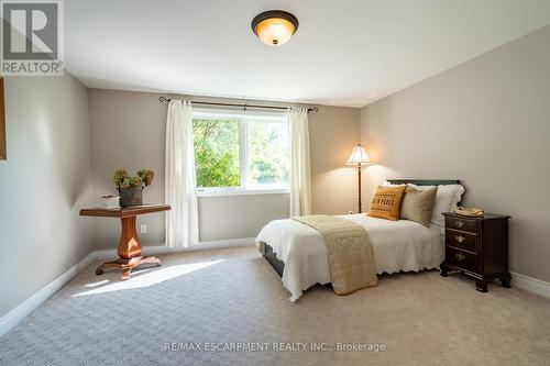 55 Landscapes Trail, Hamilton, ON - Indoor Photo Showing Bedroom