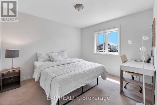 8435 Kelsey Crescent, Niagara Falls, ON - Indoor Photo Showing Bedroom