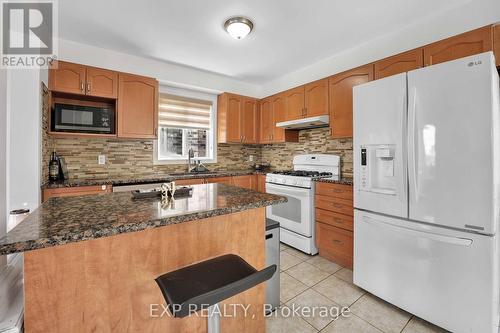 8435 Kelsey Crescent, Niagara Falls, ON - Indoor Photo Showing Kitchen