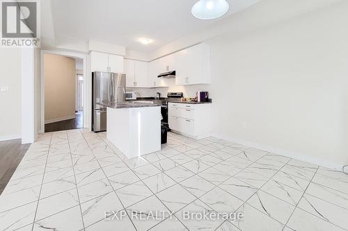 31 Santos Drive, Haldimand, ON - Indoor Photo Showing Kitchen