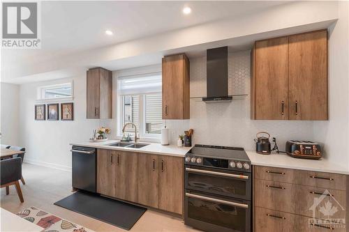 Closer look at kitchen - 236 Osterley Way, Ottawa, ON - Indoor Photo Showing Kitchen With Double Sink