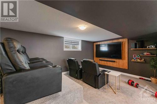 Home theatre in the basement - 236 Osterley Way, Ottawa, ON - Indoor