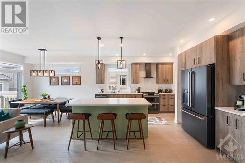 Beautifully designed kitchen - 236 Osterley Way, Ottawa, ON - Indoor Photo Showing Kitchen With Upgraded Kitchen