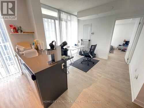 3611 - 50 Wellesley Street E, Toronto, ON - Indoor Photo Showing Office