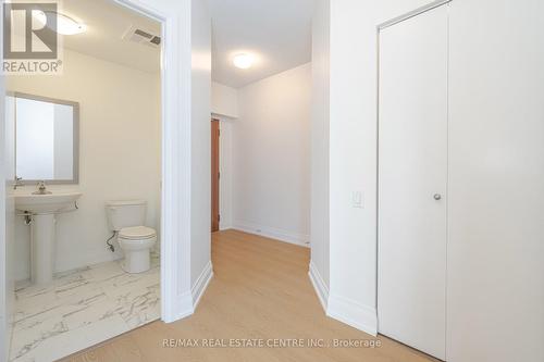 3711 - 2191 Yonge Street, Toronto, ON - Indoor Photo Showing Bathroom