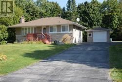 13 BRADLEY STREET  Stittsville, ON K2S 1M9