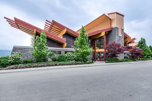 204-3220 Skyview Lane, West Kelowna, BC - Outdoor