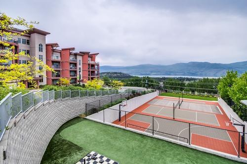 204-3220 Skyview Lane, West Kelowna, BC - Outdoor