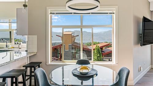 204-3220 Skyview Lane, West Kelowna, BC - Indoor Photo Showing Dining Room