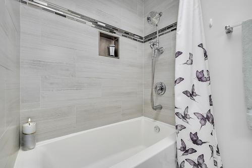 3120 Webber Road, West Kelowna, BC - Indoor Photo Showing Bathroom