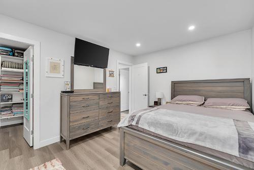 3120 Webber Road, West Kelowna, BC - Indoor Photo Showing Bedroom