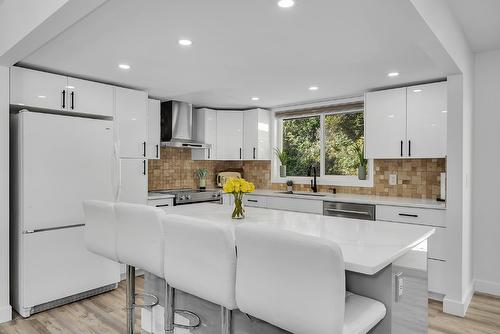 3120 Webber Road, West Kelowna, BC - Indoor Photo Showing Kitchen With Upgraded Kitchen