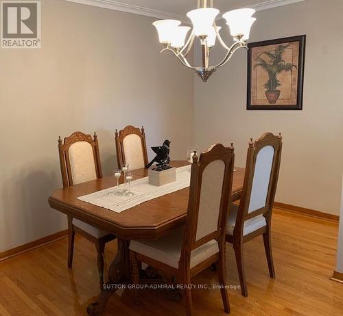 510 Ettridge Court, Mississauga, ON - Indoor Photo Showing Dining Room