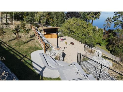 7168 Brent Road, Peachland, BC - Outdoor