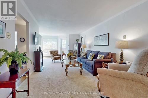 316 - 111 Grew Boulevard, Georgina, ON - Indoor Photo Showing Living Room