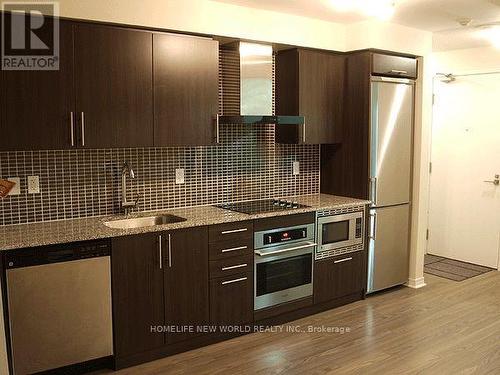 521 - 352 Front Street W, Toronto, ON - Indoor Photo Showing Kitchen With Upgraded Kitchen