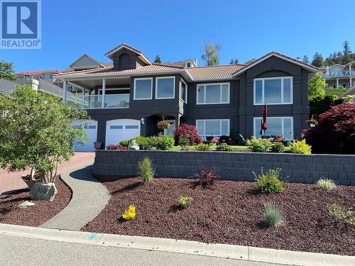 673 Royal View Drive, Kelowna, BC - Outdoor With Facade