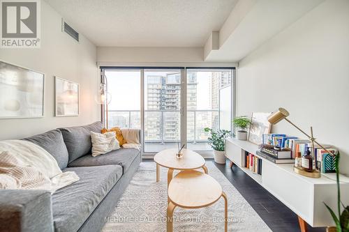 2907 - 17 Bathurst Street, Toronto, ON - Indoor Photo Showing Living Room