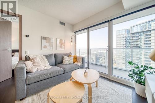 2907 - 17 Bathurst Street, Toronto, ON - Indoor Photo Showing Living Room