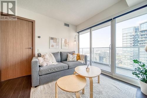 2907 - 17 Bathurst Street, Toronto, ON - Indoor Photo Showing Living Room