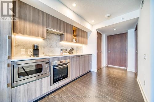 2907 - 17 Bathurst Street, Toronto, ON - Indoor Photo Showing Kitchen