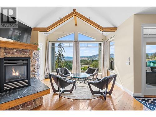 1778 Vineyard Drive, Kelowna, BC - Indoor Photo Showing Living Room With Fireplace