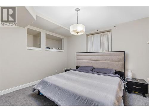 1778 Vineyard Drive, Kelowna, BC - Indoor Photo Showing Bedroom