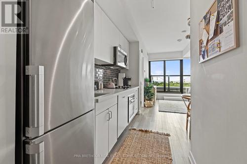 803 - 2799 Kingston Road, Toronto, ON - Indoor Photo Showing Kitchen