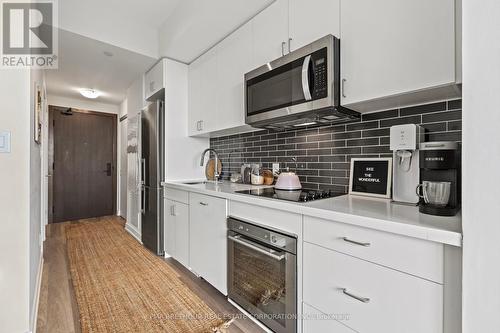 803 - 2799 Kingston Road, Toronto, ON - Indoor Photo Showing Kitchen With Upgraded Kitchen