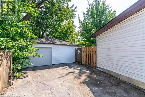 239 East 22Nd Street, Hamilton, ON - Outdoor With Exterior