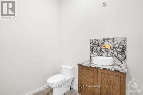 3830 Schnupp Road, Clarence-Rockland, ON - Indoor Photo Showing Bathroom