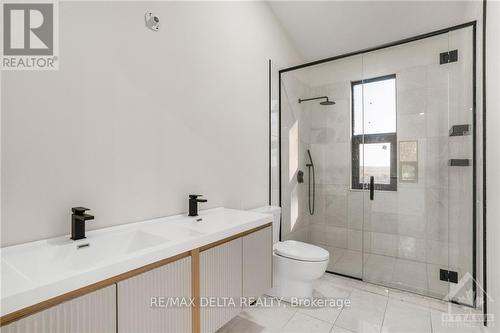 3830 Schnupp Road, Prescott And Russell, ON - Indoor Photo Showing Bathroom