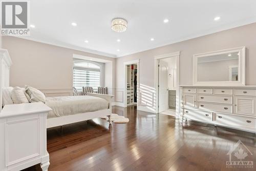 6990 Disputed Road, Lasalle, ON - Indoor Photo Showing Living Room