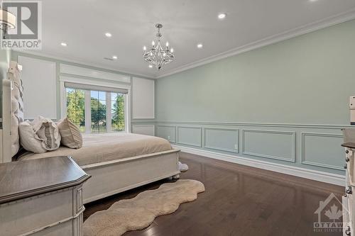 6990 Disputed Road, Lasalle, ON - Indoor Photo Showing Bedroom