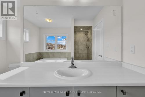 124 Lilac Circle, Haldimand, ON - Indoor Photo Showing Bathroom