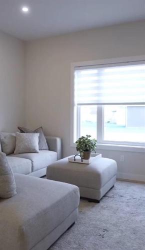 39 Fairfield Lane, New Bothwell, MB - Indoor Photo Showing Bedroom