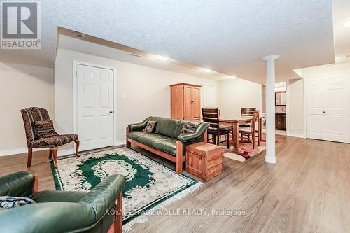 219 Corrie Crescent, Waterloo, ON - Indoor Photo Showing Living Room