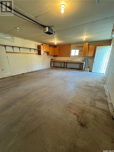 532 Simpson Crescent, Hudson Bay, SK - Indoor Photo Showing Garage