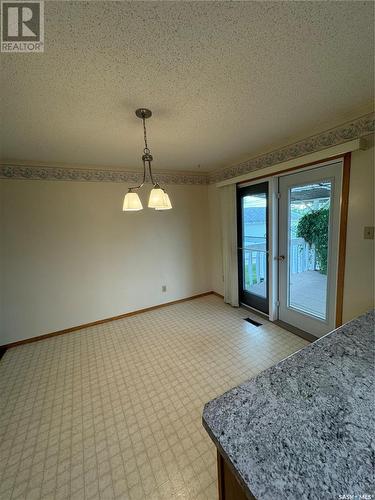 532 Simpson Crescent, Hudson Bay, SK - Indoor Photo Showing Kitchen With Double Sink