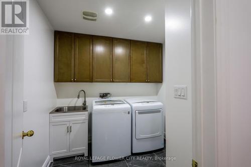 94 Sir Jacobs Crescent, Brampton, ON - Indoor Photo Showing Laundry Room