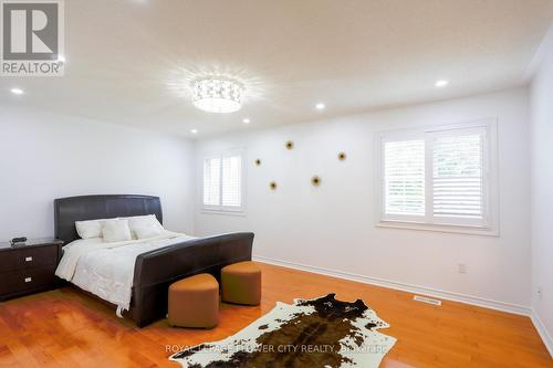 94 Sir Jacobs Crescent, Brampton, ON - Indoor Photo Showing Bedroom