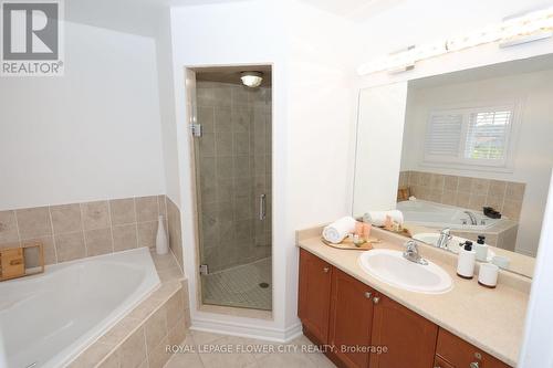 94 Sir Jacobs Crescent, Brampton, ON - Indoor Photo Showing Bathroom